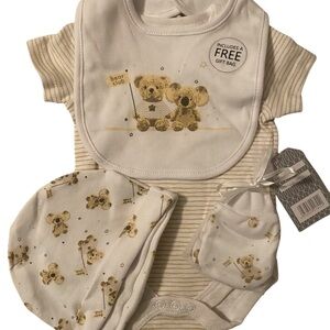 Adorable Bear Baby Outfit Set